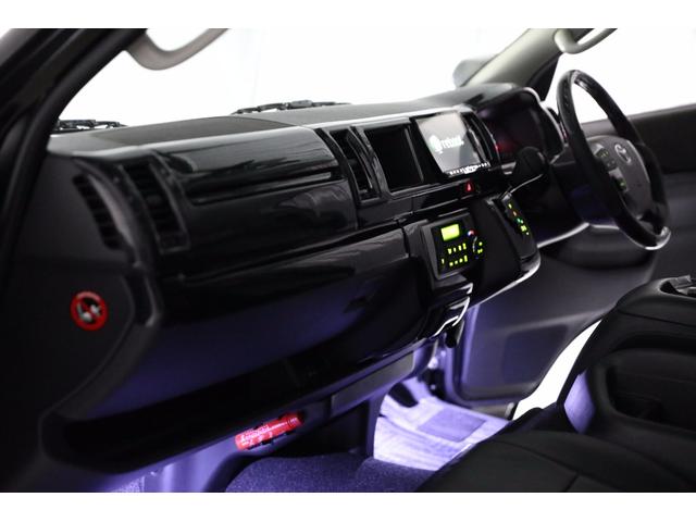 【动画写真】トヨタ ハイエースワゴン GL