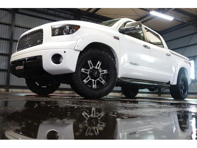 クルーマックス リミテッド 4WD レッドロック(3枚目)