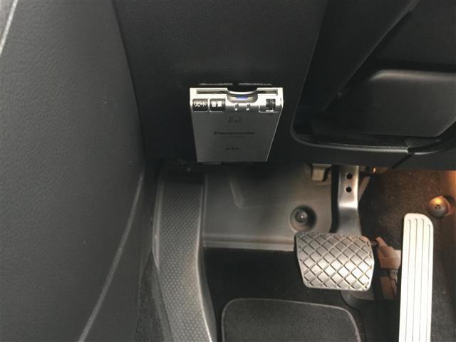 V6 4モーション 4WD 黒レザー HDDナビフルセグ(7枚目)