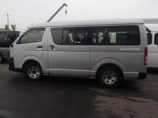 ワゴン2.7DXロング ミドルルーフ 4WD(3枚目)