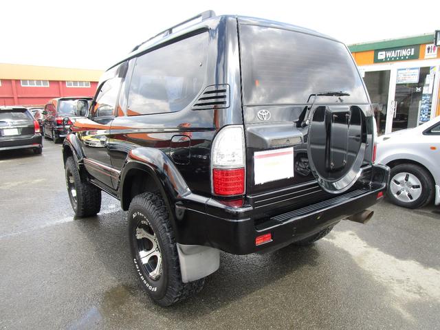 RZ 4WD HDDナビ 地デジ DVD 黒革調シートカバー(5枚目)
