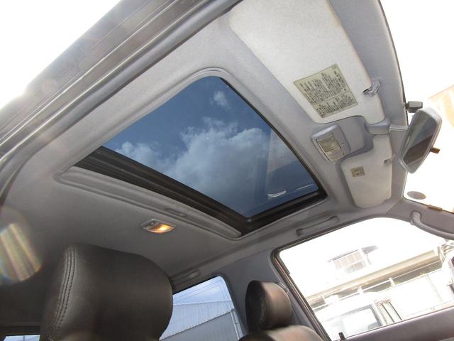 RZ 4WD HDDナビ 地デジ DVD 黒革調シートカバー(18枚目)