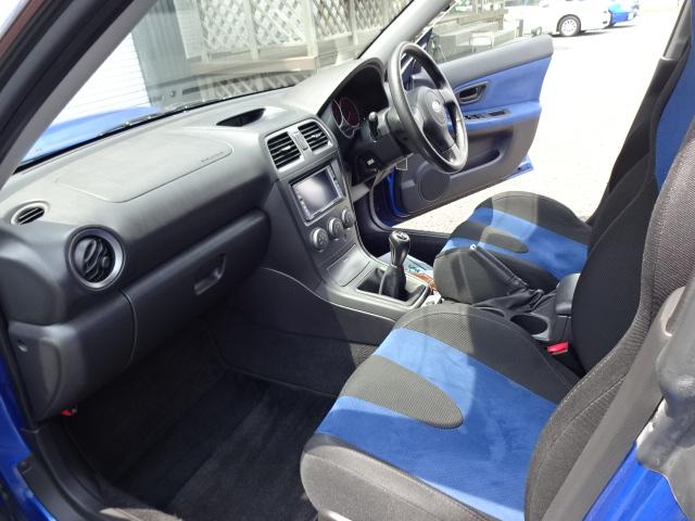 WRX 4WD 大型リアウィング STIゲノムマフラー(14枚目)