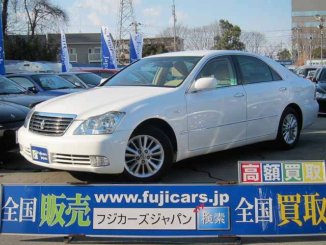 Photo of TOYOTA CROWN ROYAL SALOON used TOYOTA