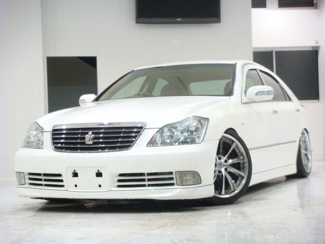 Photo of TOYOTA CROWN ROYAL SALOON G used TOYOTA