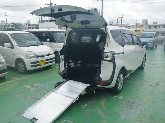 X 車いす仕様車 スローパー 福祉車両(1枚目)