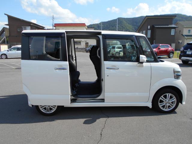 カスタムG-Lパッケージ 4WD ナビ付(8枚目)