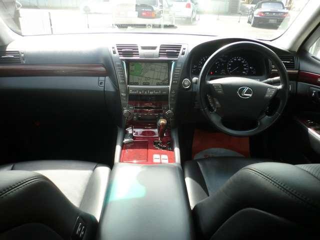 LS460 社外エアロ(9枚目)