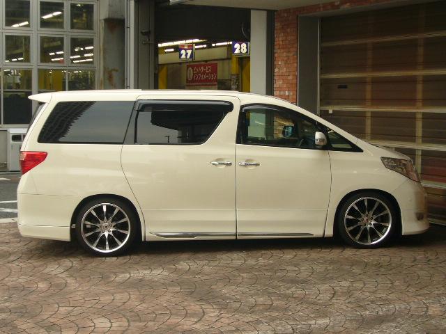 240G 8人 エアロ 20インチ 車高調 F/S/Rカメラ(4枚目)