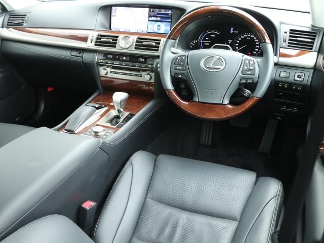 LS600h バージョンL(6枚目)