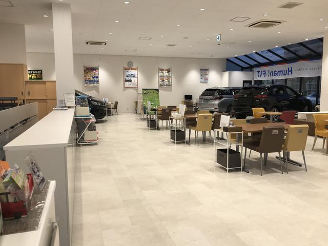 ホンダカーズ東海 大府店(3枚目)