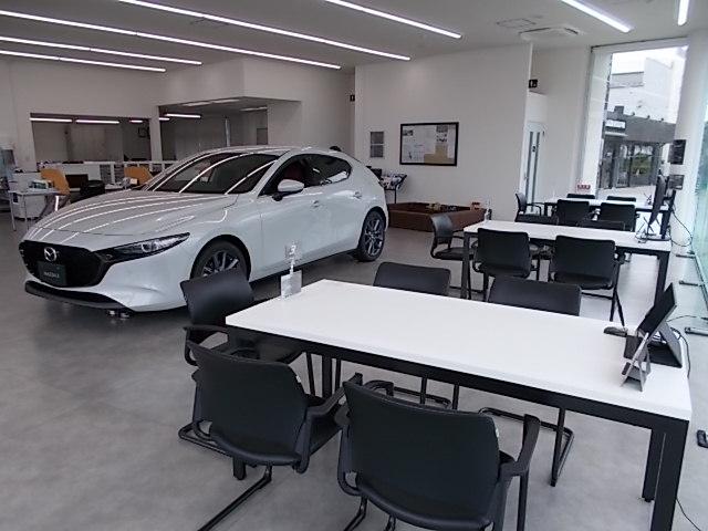 (株)関東マツダ 一之江店(4枚目)