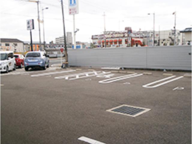 京都三菱自動車販売株式会社 吉祥院店(2枚目)