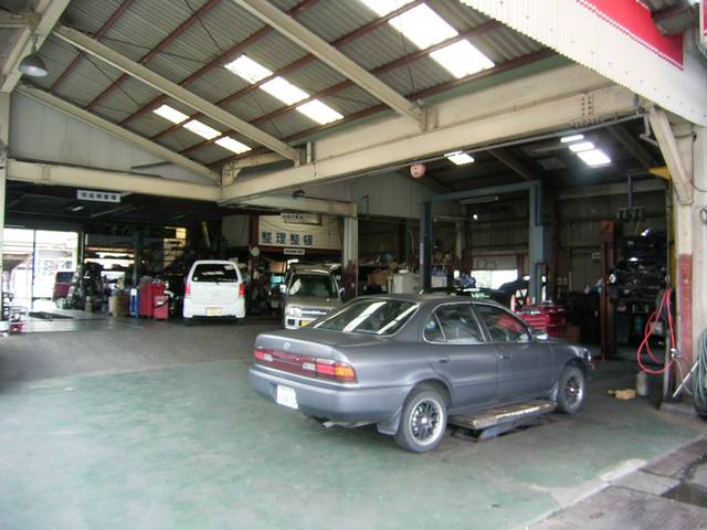 (有)誠自動車商会(3枚目)