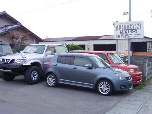 TRITON MOTORS(4枚目)