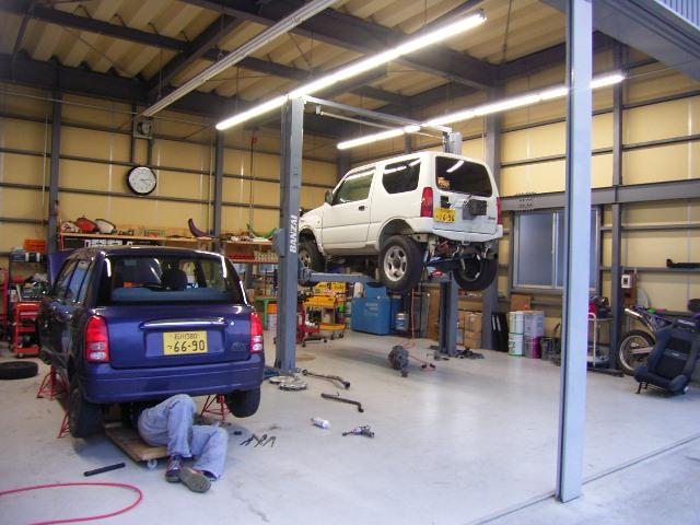 TRITON MOTORS(5枚目)