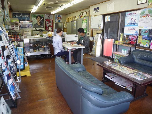 (有)桂自動車・コアラクラブ高知西店(3枚目)