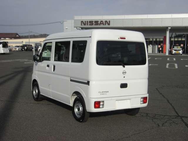 クリッパーバン ６６０　ＤＸ　ハイルーフ　４ＷＤ　当社試乗車アップ・リアソナー・横滑り防止　デュアルカメラブレーキサポート　切替４ＷＤ　盗難防止　禁煙車　リモコンキー　エアコン　運転席エアバッグ　パワーウィンドウ　Ｗエアバッグ　パワーステアリング　ＡＢＳ　レーンキープ　ｉストップ（8枚目）