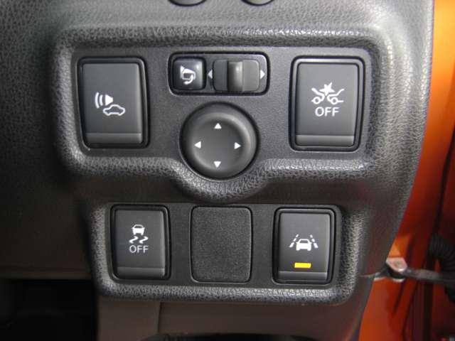 ノート 1.2 e-POWER X 禁煙 360°カメラ 記録簿付 Rカメラ 運転席助手席エアバック レーンキープ AUTOエアコン 1オーナー 盗難防止システム ナビTV AW サイドカメラ 運転席エアバッグ キーレスエントリー(12枚目)