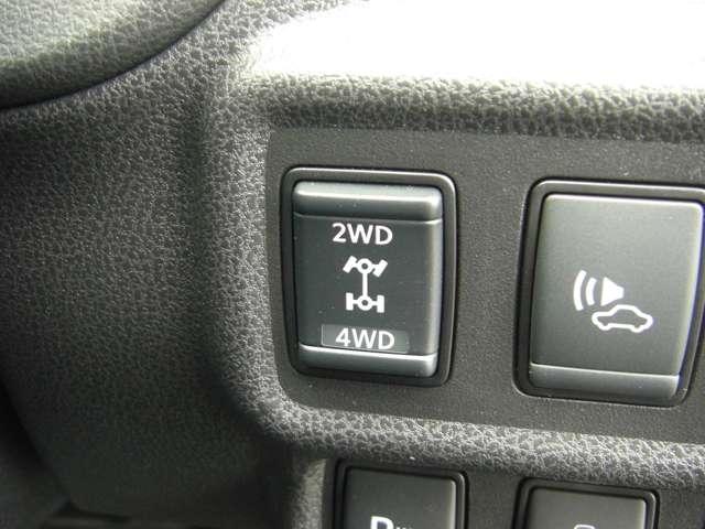 ノート 1.2 e-POWER X FOUR 4WD 車線逸脱防止 踏み間違え防止 切替4WD 寒冷地仕様車 パワーステアリング スマートキー ABS AW アイドリングストップ ナビTV フルオートエアコン 運転席エアバッグ メモリーナビ 盗難防止装置(12枚目)