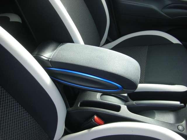 ノート 1.2 e-POWER X FOUR 4WD 車線逸脱防止 踏み間違え防止 切替4WD 寒冷地仕様車 パワーステアリング スマートキー ABS AW アイドリングストップ ナビTV フルオートエアコン 運転席エアバッグ メモリーナビ 盗難防止装置(15枚目)