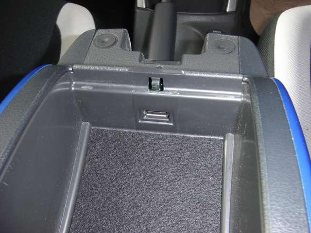 ノート 1.2 e-POWER X FOUR 4WD 車線逸脱防止 踏み間違え防止 切替4WD 寒冷地仕様車 パワーステアリング スマートキー ABS AW アイドリングストップ ナビTV フルオートエアコン 運転席エアバッグ メモリーナビ 盗難防止装置(16枚目)