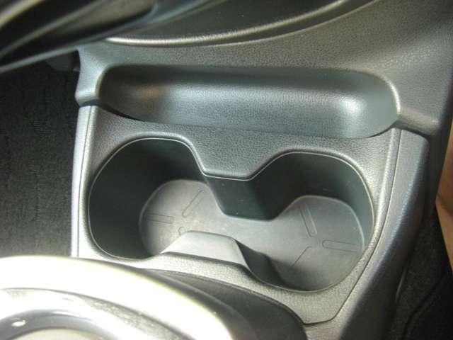 ノート 1.2 e-POWER X FOUR 4WD 車線逸脱防止 踏み間違え防止 切替4WD 寒冷地仕様車 パワーステアリング スマートキー ABS AW アイドリングストップ ナビTV フルオートエアコン 運転席エアバッグ メモリーナビ 盗難防止装置(17枚目)