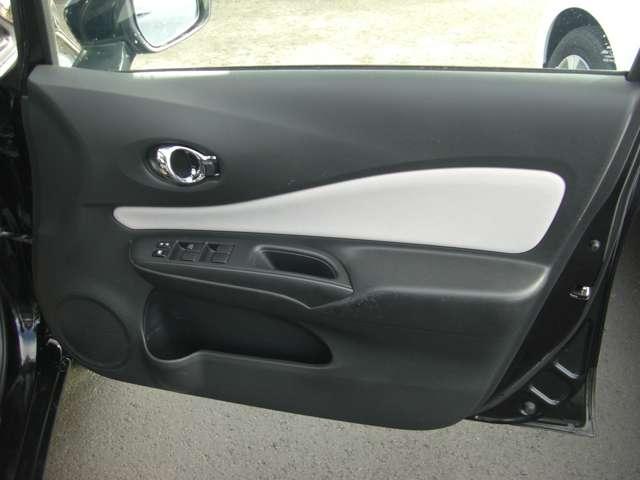 ノート 1.2 e-POWER X FOUR 4WD 車線逸脱防止 踏み間違え防止 切替4WD 寒冷地仕様車 パワーステアリング スマートキー ABS AW アイドリングストップ ナビTV フルオートエアコン 運転席エアバッグ メモリーナビ 盗難防止装置(20枚目)