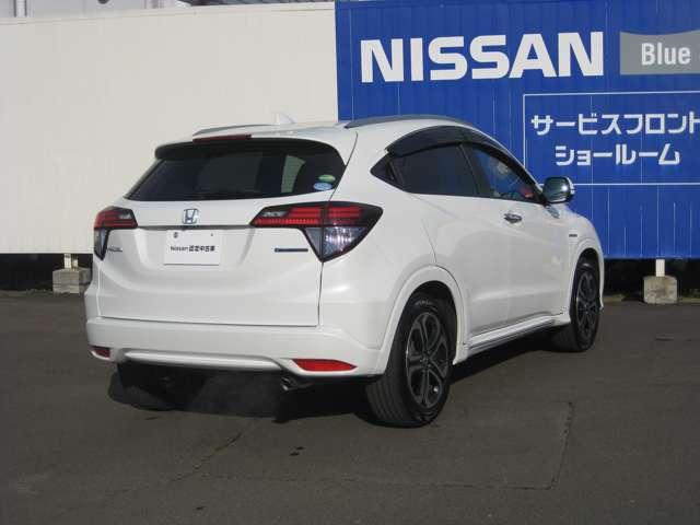 ヴェゼル ハイブリッドＺ・ホンダセンシング　禁煙１オーナー　日産認定１年保証［内・走行無制限］２０１６年２月仕様変更後　衝突軽減ブレーキ　追従クルコン　パフォーマンスダンパー　７インチワイドメモリーナビ　社外１７インチアルミ付きスタッドレスも有（2枚目）