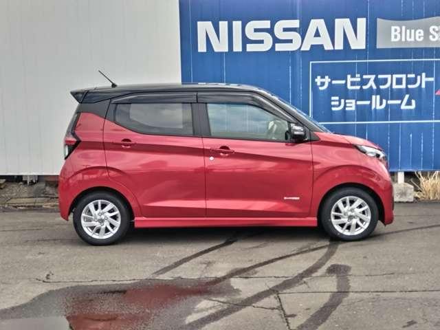 デイズ ハイウェイスター　Ｘ　２０２０年８月仕様向上後（先進安全装備の拡充・ほか）　禁煙１オーナー　【メーカーＯＰ：寒冷地仕様・全周囲カメラ・ほか】　純正２カメラドラレコ　衝突被害軽減ブレーキ　踏み間違い衝突防止アシスト（6枚目）