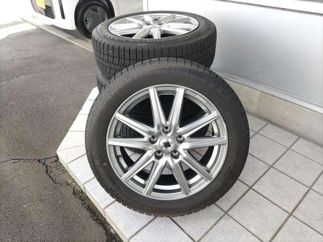 キックス Ｘ　ツートーンインテリアエディション　禁煙１オーナー　寒冷地仕様　日産認定２年保証（走行無制限）【メーカーＯＰ：全周囲カメラ／インテリジェントルームミラー】　純正９インチナビ地デジ　【ナビ連動ＥＴＣ２．０／ドラレコ（前後）】　リモスタ（17枚目）