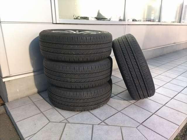 リーフ ｅ＋　Ｘ　アルミホイール　ＣＤナビ　エアバッグ　エアコン　パワーステアリング　パワーウィンドウ　ＡＢＳ（20枚目）