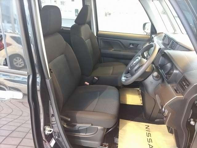 ルーミー Ｘ　１．０　Ｘ　バックカメラ　電動スライドドア　アイドリングストップ　衝突防止システム　レーンアシスト　キーレスエントリー　盗難防止システム　エアバッグ　エアコン　パワーステアリング　パワーウィンドウ（8枚目）