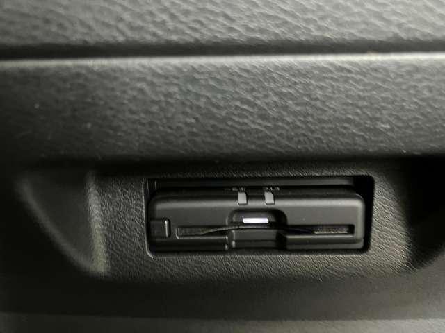 キックス １．２　Ｘ　（ｅ－ＰＯＷＥＲ）　ナビ＆ＴＶ　追従クルコン　スマートキー　ＬＥＤヘッド　レーンアシスト　パワーステアリング　盗難防止システム　ドライブレコーダー　ＥＴＣ　メモリーナビ　サイドエアバッグ　アルミ　ＡＡＣ　キーレス　ＡＢＳ（9枚目）