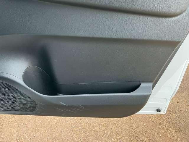 ルークス ６６０　ハイウェイスターＸ　前後ドライブレコーダー　アイスト　衝突被害軽減ブレ－キ　助手席側オートスライドドア　マルチビューカメラ　禁煙　カーナビ　ＥＴＣ　スマートキー　パワーウィンドウ　ドライブレコーダー　パワステ　オートエアコン　メモリーナビ（7枚目）