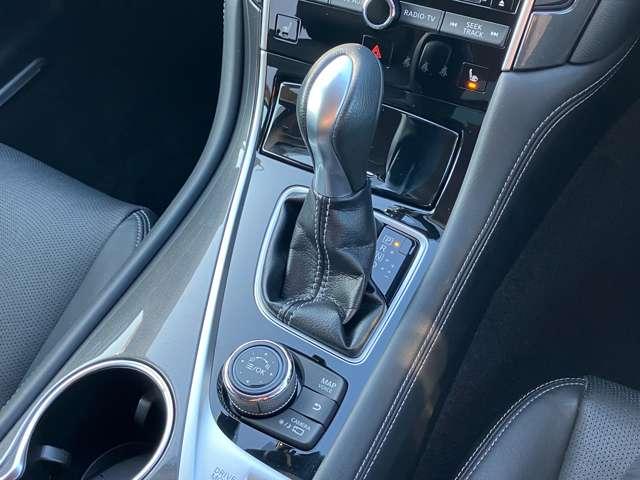 スカイライン 2.0 200GT-t タイプP ナビ 本革シート ドライブレコーダー(13枚目)