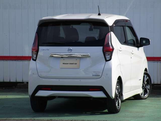 デイズ ハイウェイスター Gターボ 純正メモリーナビ・フルセグ バックモニター・ETC・ドライブレコーダー・アイドリングストップ・インテリジェントキー・オートハイビーム・車線逸脱警報・LEDヘッドランプ(8枚目)