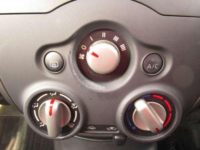 ノート １．２　Ｘ　雹害未修理車（16枚目）