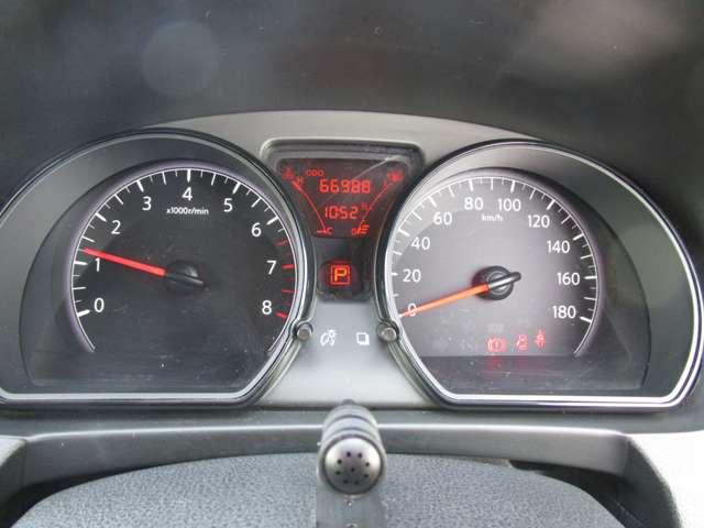 ノート １．２　Ｘ　雹害未修理車（19枚目）