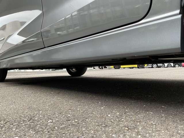 デイズ ６６０　ハイウェイスターＧターボ　プロパイロット　エディション　当社社用車　灰／黒２トーン色　アルミ　イモビ　エアバック　ＬＥＤヘッドライト　レーダークルーズ　インテリジェントキー　禁煙車　レーンアシスト　キーレス　サイドカメラ　アイドリングストップ　エアコン　バックカメラ　サイドエアバック（12枚目）