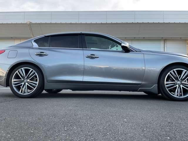 スカイライン ３．５　３５０ＧＴ　ハイブリッド　タイプＰ　クール　エクスクルーシブ　Ｔｙｐｅ　Ｐクールエクスクルーシブ　電動ガラス　ＥＴＣ　全方位カメラ　インテリキー　クルーズコントロール　バックカメラ　衝突被害軽減ブレーキ　ＬＥＤヘッドライト（18枚目）