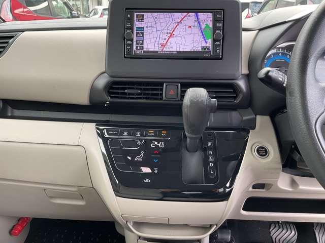 ルークス 660 X 禁煙ワンオーナー 左側オートドア アラモニ 前後衝突軽減ブレーキ ワンオーナー車 車線逸脱防止 スマートキー 定期点検記録簿 キーフリー i-stop フルオートエアコン パワーウインドウ バックカメラ 盗難防止 カーテンエアバッグ(8枚目)
