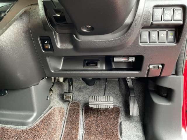 デイズルークス ６６０　ハイウェイスター　Ｇターボ　４ＷＤ　禁煙ワンオーナー赤／黒２トーン色　３６０°カメラ　踏み間違え防止　禁煙　ワンオーナー　４ＷＤ　ＬＥＤヘッド　スマートキー　ナビＴＶ　ＥＴＣ付き　記録簿あり　ＡＡＣ　パワステ　Ｗエアバック　メモリーナビ　エアバッグ　バックカメラ　ＡＢＳ（7枚目）