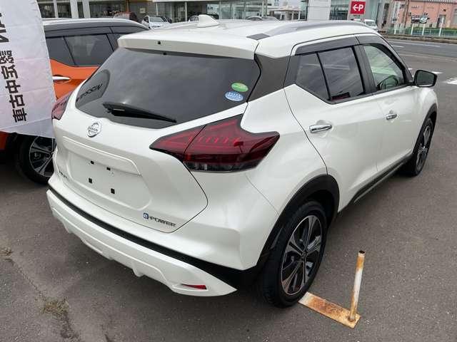 キックス Ｘ　ナビ＆ＴＶ　ワンオ－ナ－車　追従クルコン　スマートキー　ＬＥＤヘッド　レーンアシスト　パワーステアリング　禁煙車　盗難防止システム　ドライブレコーダー　ＥＴＣ　整備記録簿有　メモリーナビ　アルミ（2枚目）