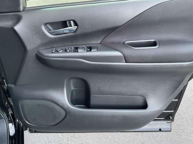 セレナ １．２　ｅ－ＰＯＷＥＲ　ハイウェイスター　Ｖ　禁煙ワンオーナー　ヒョウ災車両　３６０°カメラ　エマジェンシーブレーキ　１オナ　パーキングアシスト　スマキー　バックカメラ　禁煙　ＬＥＤ　レーンアシスト　点検記録簿付　ＥＴＣ　ドラレコ　Ａストップ　イモビ　サイドカーテンエアバック（13枚目）