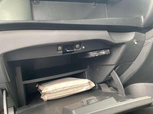 ノート １．２　Ｘ　禁煙ワンオーナー　レーダーブレーキサポート　ＥＴＣ搭載　禁煙　１オーナー車　記録簿付き　スマトキー　セキュリティーアラーム　キーレス　運転席助手席エアバッグ　ナビＴＶ　ワンセグ　エアコン　パワーウィンドウ　ＡＢＳ（9枚目）