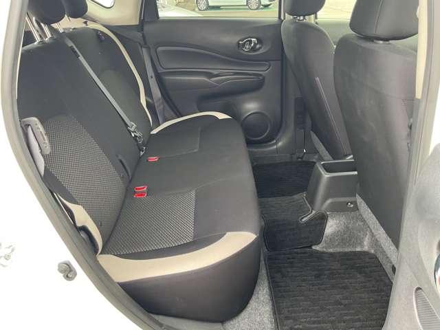 ノート 1.2 e-POWER X 禁煙ワンオーナー LEDオートライト 禁煙 360°カメラ 記録簿付 Rカメラ 運転席助手席エアバック レーンキープ AUTOエアコン 1オーナー 盗難防止システム ナビTV サイドカメラ 運転席エアバッグ キーレスエントリー パワステ(17枚目)