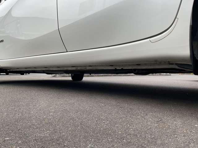 ノート 1.2 e-POWER X 禁煙ワンオーナー LEDオートライト 禁煙 360°カメラ 記録簿付 Rカメラ 運転席助手席エアバック レーンキープ AUTOエアコン 1オーナー 盗難防止システム ナビTV サイドカメラ 運転席エアバッグ キーレスエントリー パワステ(19枚目)