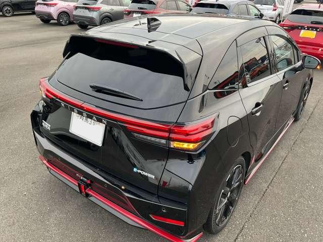 オーラ 1.2 NISMO 禁煙ワンオーナー寒冷地 カーテンエアバッグ エマブレ 寒冷地 禁煙 インテリキー ETC ドラレコ 車線逸脱警報 ワンセグ キーフリーシステム ダブルエアバック 定期点検記録簿 アルミホイール 運転席エアバッグ メモリーナビ(2枚目)