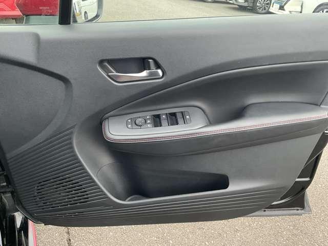 オーラ 1.2 NISMO 禁煙ワンオーナー寒冷地 カーテンエアバッグ エマブレ 寒冷地 禁煙 インテリキー ETC ドラレコ 車線逸脱警報 ワンセグ キーフリーシステム ダブルエアバック 定期点検記録簿 アルミホイール 運転席エアバッグ メモリーナビ(13枚目)